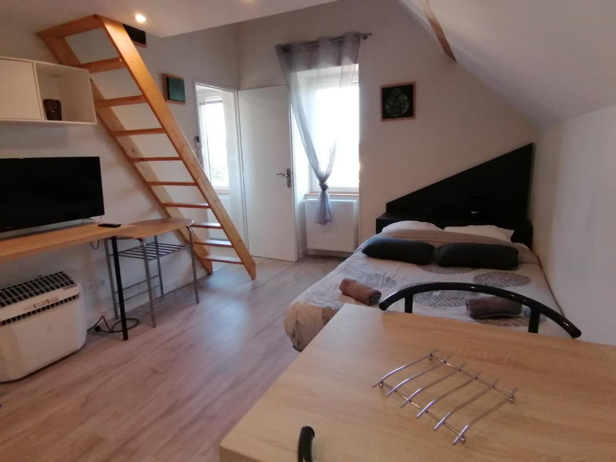 Hotel Entre Les 2 Roches Prissé 外观 照片